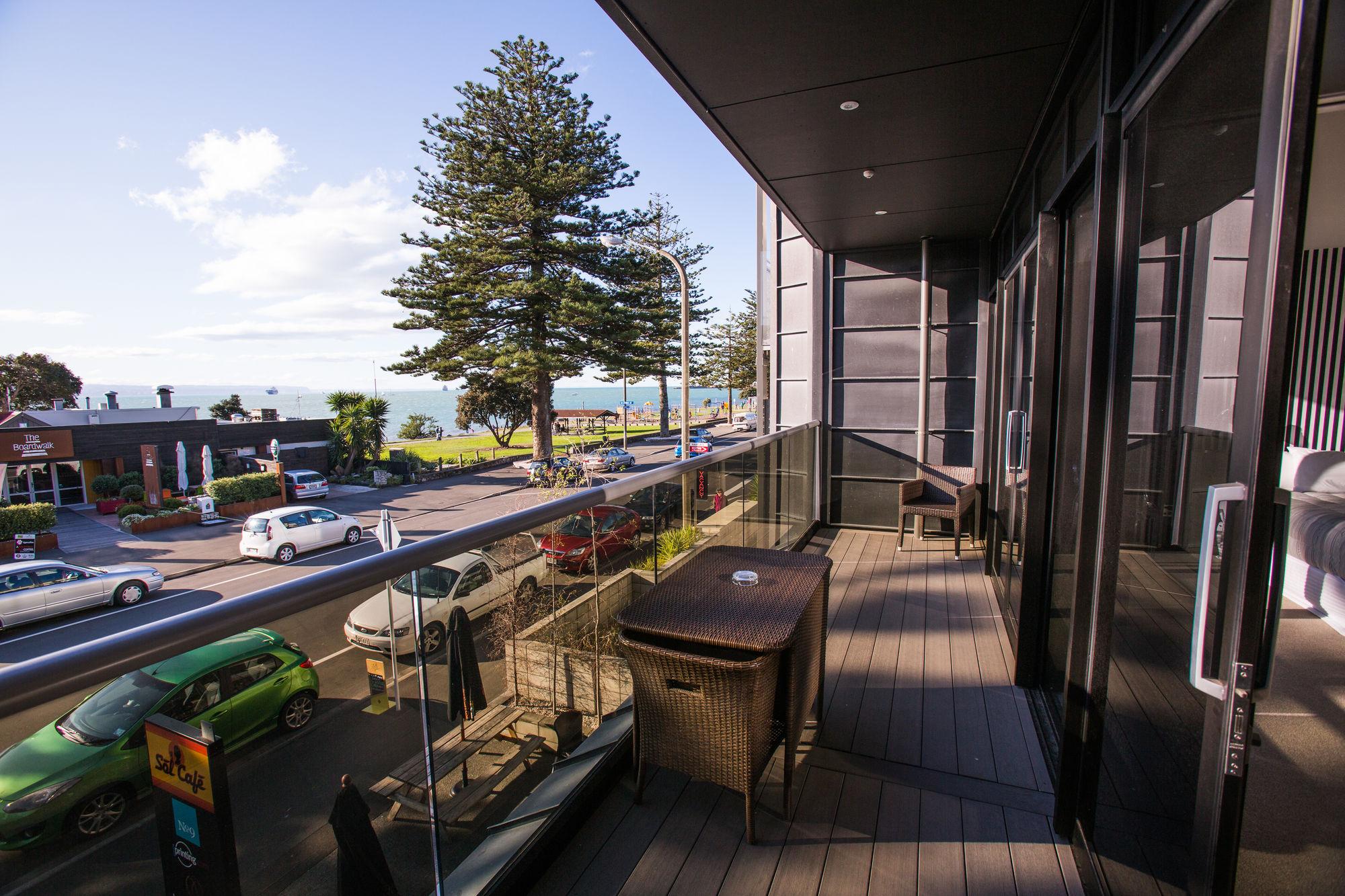 Navigate Seaside Hotel & Apartments Napier Extérieur photo